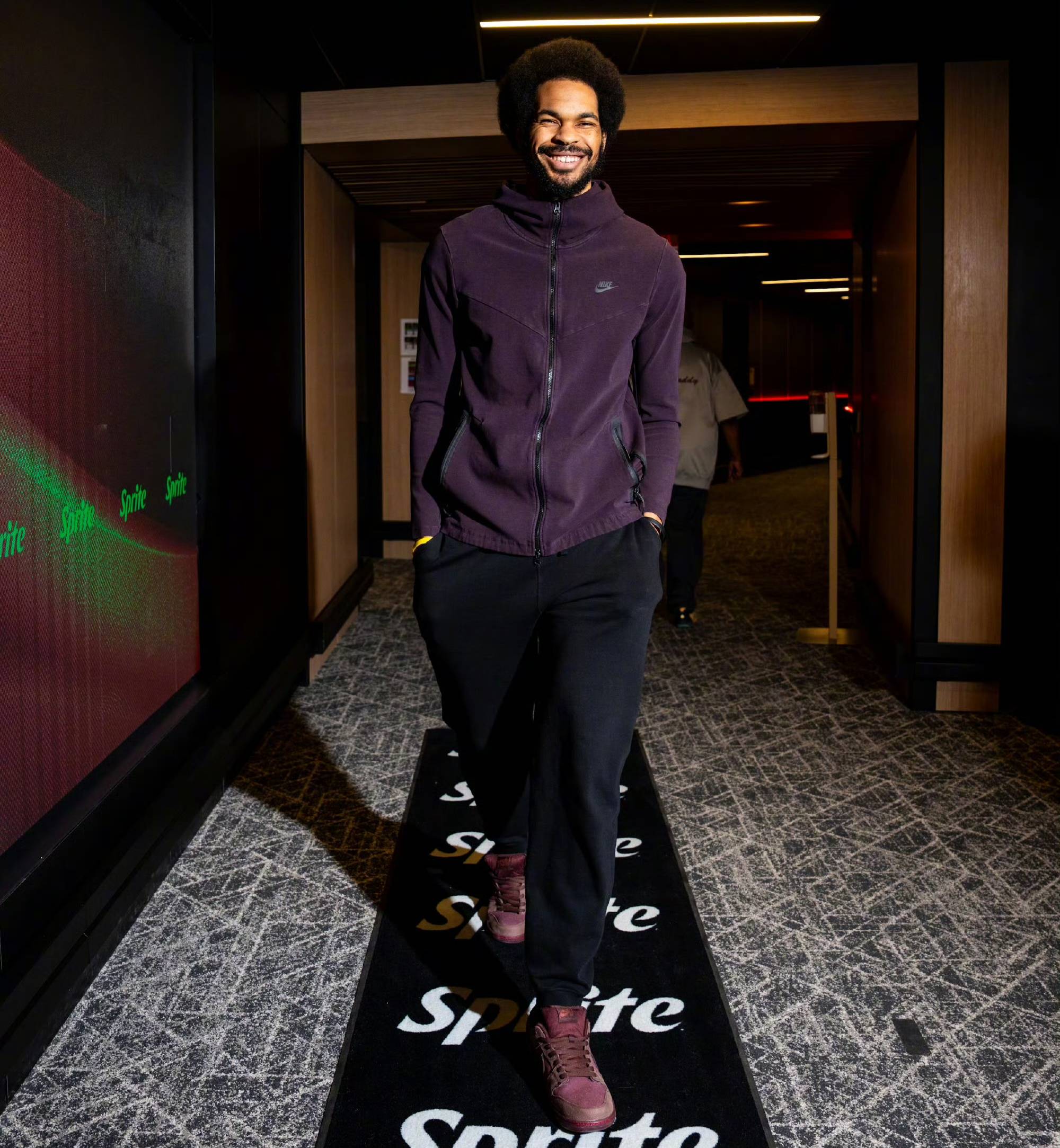 壹号-哈登新星回归赛场表现惊艳，皇家马德里未来可期！的简单介绍